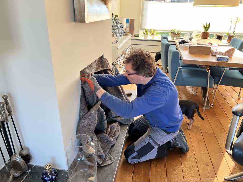 Schouwveger Eindhoven kleed schoorsteenreiniger Schouwveger Eindhoven kleed schoorsteenreiniger